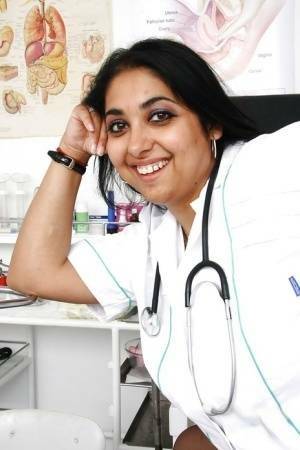 Fat Indian nurse Alice flashing upskirt underwear in hospital - India on galpictures.com