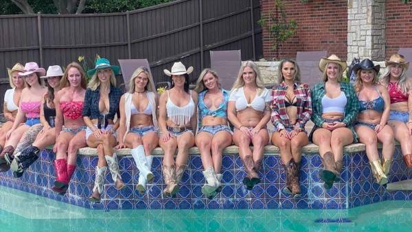 Dallas Hotwife Cowgirl Orgy BTS on galpictures.com