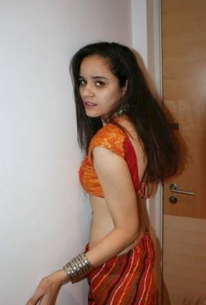 Indian princess Jasime takes her traditional clothes and poses nude - India on www.galpictures.com