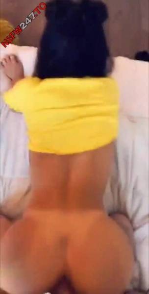 Mia Screams hard fucked on bed snapchat premium xxx porn videos on galpictures.com