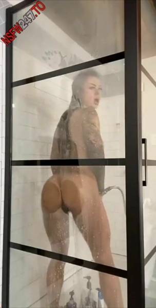 Dakota James Spy on me in the shower! snapchat premium 2020/11/13 porn videos on galpictures.com