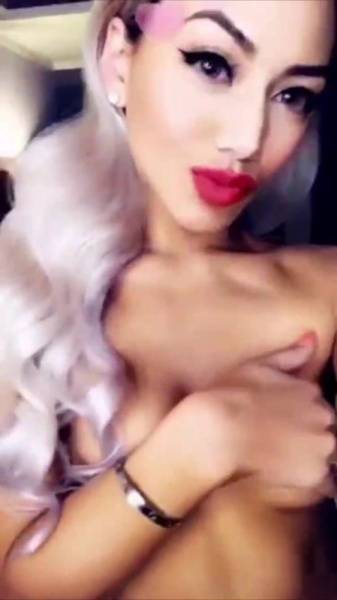 Gwen Singer vegas show masturbating snapchat premium xxx porn videos on galpictures.com