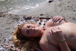 Livstixs Nude Beach Video Leaked on galpictures.com