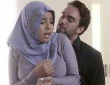 FBI Officer Fucks Repressed Muslim Housewife on galpictures.com