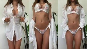 Sophie Mudd Nude Lingerie Striptease Video Leaked on galpictures.com