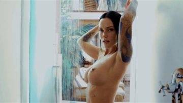 Kayla Lauren Nude Shower Video Leaked on galpictures.com
