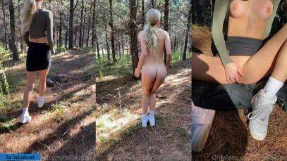 Babe Sexy MilaKitten masturbates pussy in the forest on galpictures.com