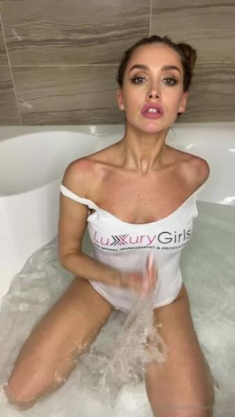 Luxury Girl Onlyfans Pack MEGA Leaked on galpictures.com