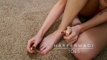 Harper Madi toes 2015_10_17 - OnlyFans free porn on galpictures.com