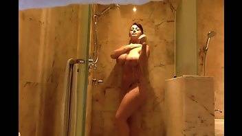 Sophie Dee shower stream - OnlyFans free porn on www.galpictures.com