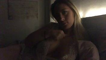 Miss Cassi ASMR - Putting you to sleep (OnlyFans) on galpictures.com