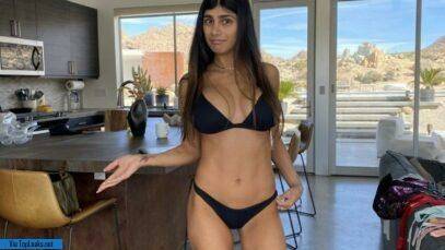 Mia Khalifa Haul Lingerie Onlyfans Leaked on galpictures.com