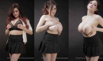 Tessa Fowler Nude Teasing My Nipple Video Leaked on galpictures.com