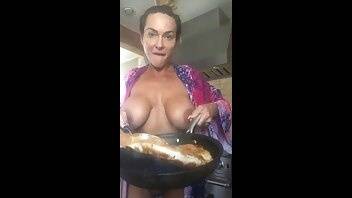 Aubrey Black naked cooking onlyfans porn videos on galpictures.com