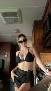 Leaked Tiktok Porn Large breasts in swim suit Mega on galpictures.com
