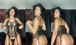 Strawbootyy Onlyfans Black Lingerie Twerking Nude Video Leaked Mega on galpictures.com