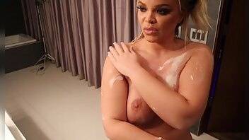Trisha Paytas Nude Body Lotion Massage Onlyfans XXX Videos Leaked on galpictures.com