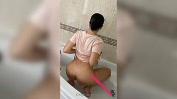 Neiva mara nude shower party onlyfans videos 2020/11/13 on galpictures.com