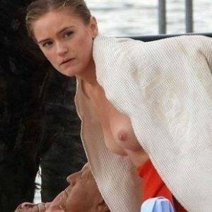 Delphine ALICIA AGNESON NUDE VACATION PICS CAUSE A STIR on galpictures.com