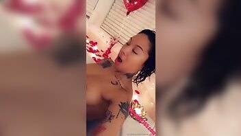 Honey gold romantic shower nude onlyfans videos 2020/11/01 on galpictures.com