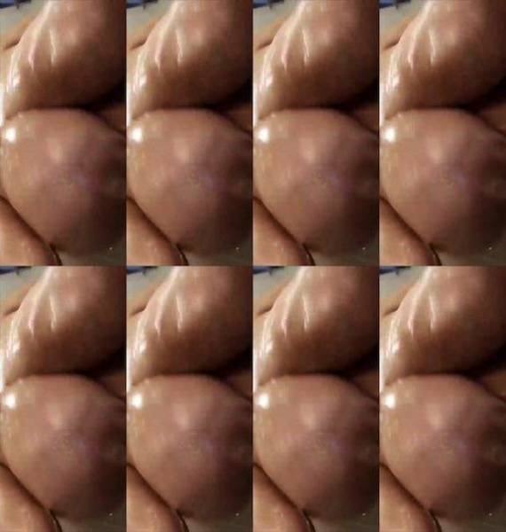 Kathleen Eggleton 10 minutes hitachi masturbation on bed snapchat premium 2018/11/10 on galpictures.com