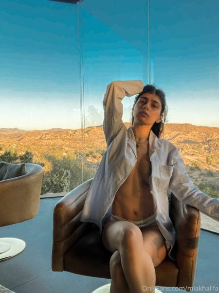 Mia Khalifa Nude on galpictures.com