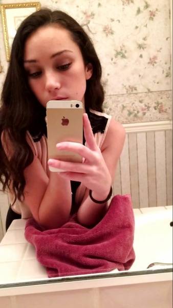 LEXI POLL NUDE LEAKED ASMR YOUTUBER PHOTOS on galpictures.com