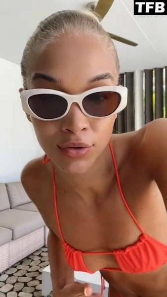 Jasmine Sanders Shows Off Her Sexy Bikini Body (10 Photos + Video) - city Sander on galpictures.com