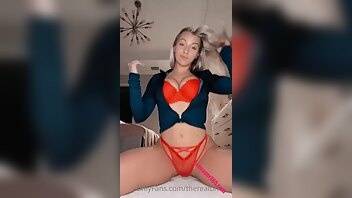 Therealbrittfit sexy body style onlyfans videos 2021/01/03 on galpictures.com