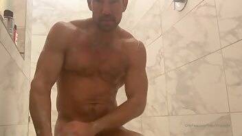 Thejohnnycastle come join me in the shower on galpictures.com