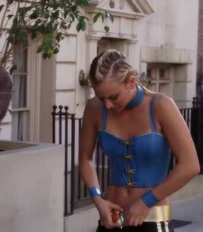 Kaley Cuoco must be very wild in bed on galpictures.com