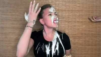 Scarlett Johansson getting Slimed on galpictures.com