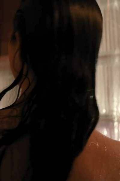 Selena Gomez - showering topless (nipples hidden) in new show on galpictures.com