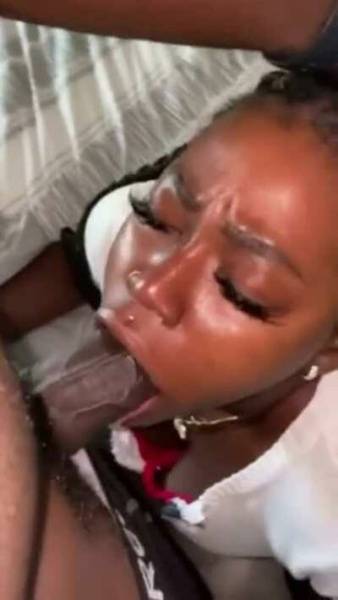 Ebony teen choking on the dick on galpictures.com