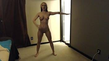 Emma_frost naked workout on galpictures.com