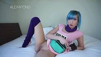 Alexa Pond ? Trying to cum with her pink dildo ? Manyvids leak on galpictures.com