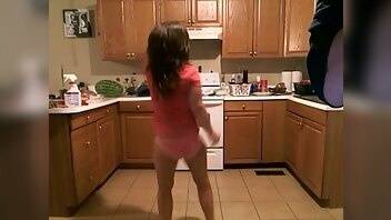 Lovelyliv kitchen twerking 2 xxx video on galpictures.com