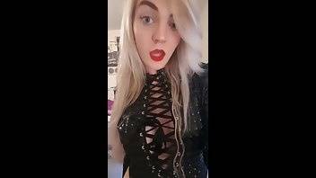 Carly Rae in a beautiful corset premium free cam snapchat & manyvids porn videos on galpictures.com
