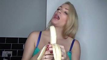 Penny lee eating banana xxx premium manyvids porn videos on galpictures.com