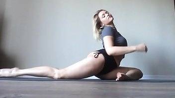 Mia Malkova Strip tease stretch nude videos Onlyfans leak XXX Premium Porn on www.galpictures.com