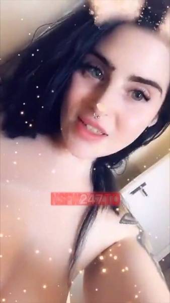 Lucy Loe bathtub tease snapchat premium xxx porn videos on galpictures.com