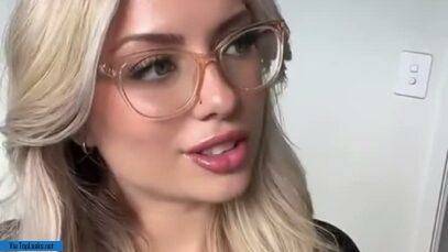 Blonde Latina Glasses on www.galpictures.com