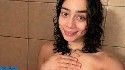 Alluringliyah Youtube Nude Influencer Onlyfans Leaked on galpictures.com