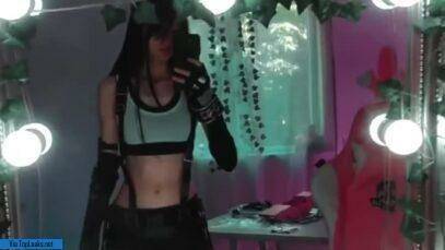 Goth girl 18 in suit without panties posing for a selfie on TikTok on galpictures.com