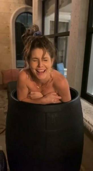Amanda Cerny Nude Bath Dunking Video Leaked on galpictures.com