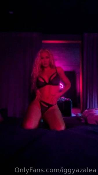 Iggy Azalea Sexy Lingerie Tease Onlyfans Video Leaked on galpictures.com