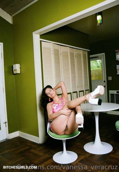 Vanessa Veracruz Nude Latina - Vanessa Onlyfans Leaked Naked Photos on galpictures.com