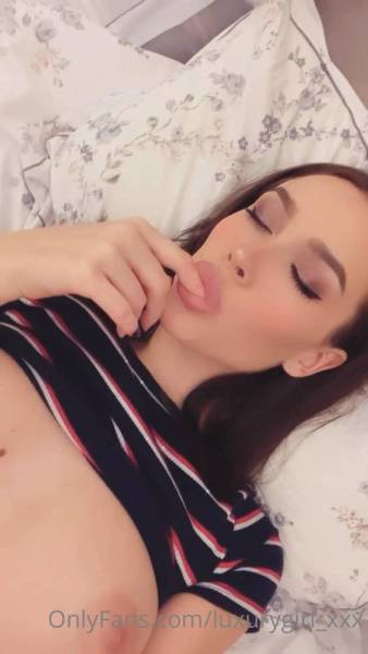 Luxury Girl Nude Masturbation Selfie OnlyFans Video Leaked - Russia on galpictures.com