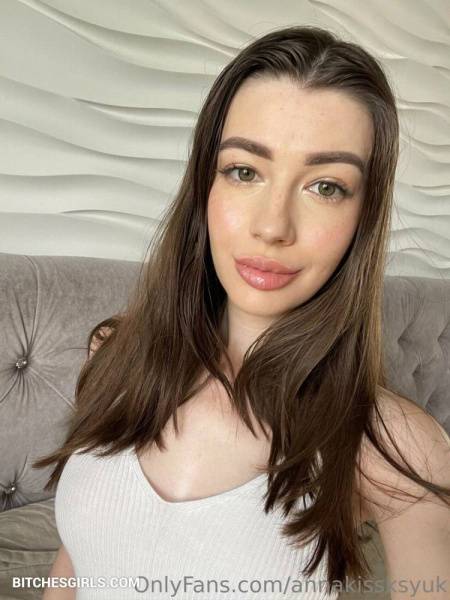 Annakissksyuk Petite Nude Girl - Onlyfans Leaked Nudes on www.galpictures.com