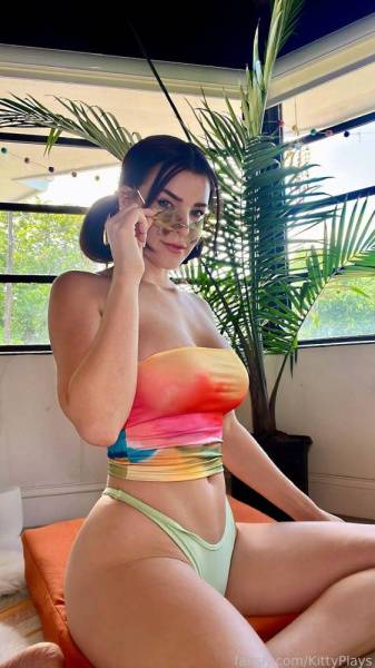 KittyPlays Sexy Colorful Top Thong Fansly Set Leaked on galpictures.com